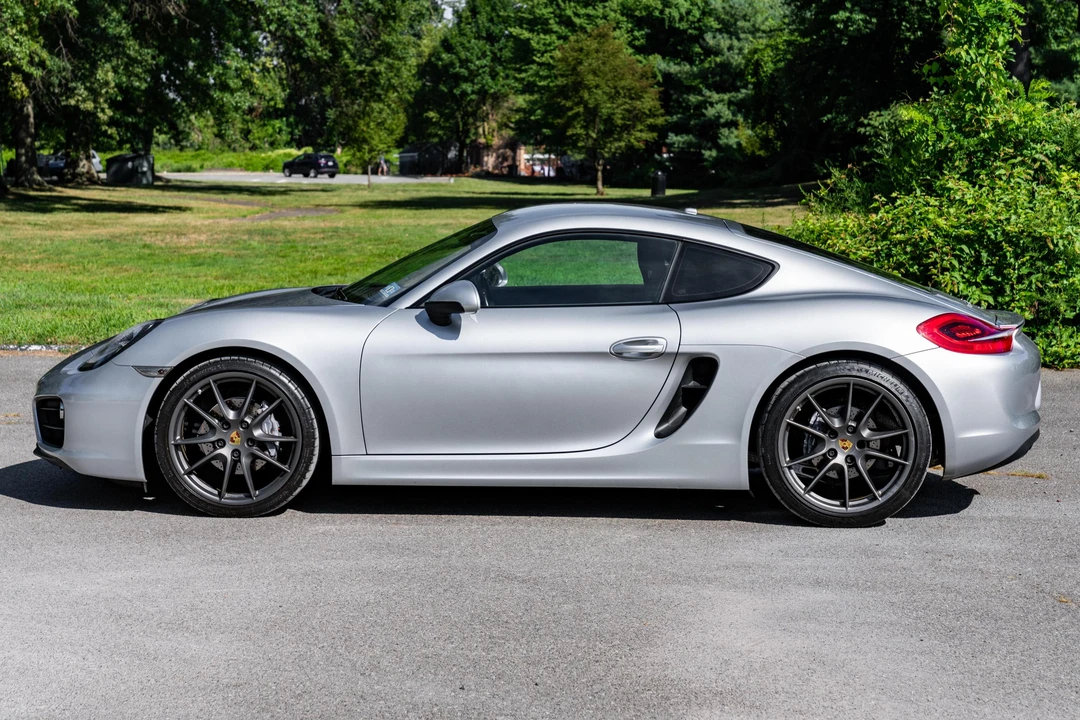 2015 Porsche 981 Cayman - Image 3 of 31