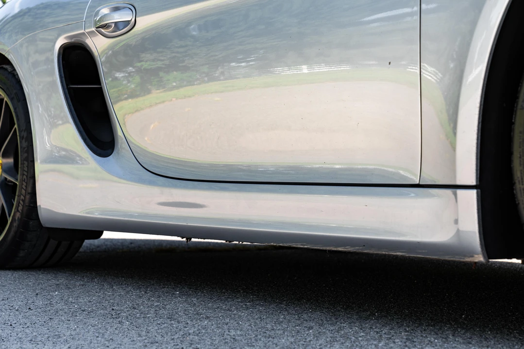 2015 Porsche 981 Cayman - Image 20 of 31