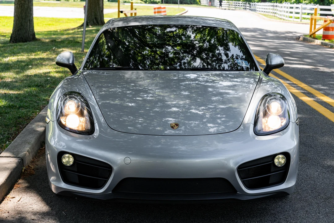 2015 Porsche 981 Cayman - Image 6 of 31