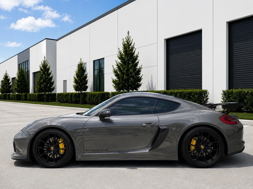 2015 Porsche 981 Cayman - Image 4 of 24