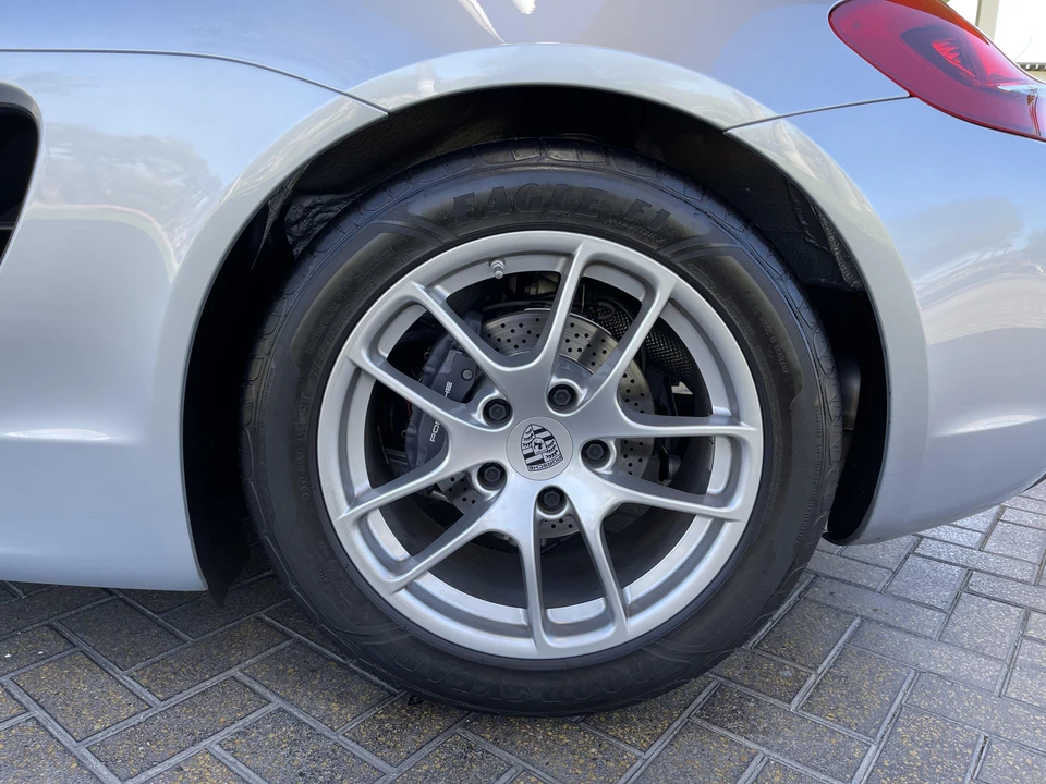 2015 Porsche 981 Cayman - Image 23 of 31