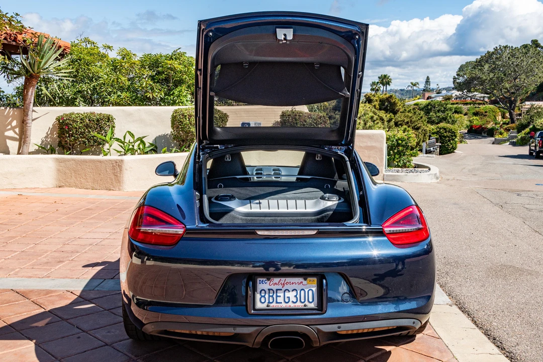 2015 Porsche 981 Cayman - Image 9 of 31