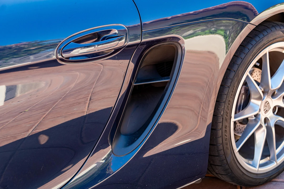 2015 Porsche 981 Cayman - Image 16 of 31