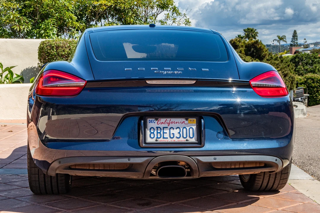 2015 Porsche 981 Cayman - Image 10 of 31