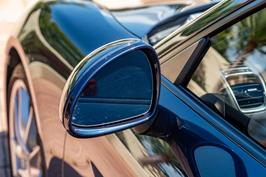 2015 Porsche 981 Cayman - Image 15 of 31