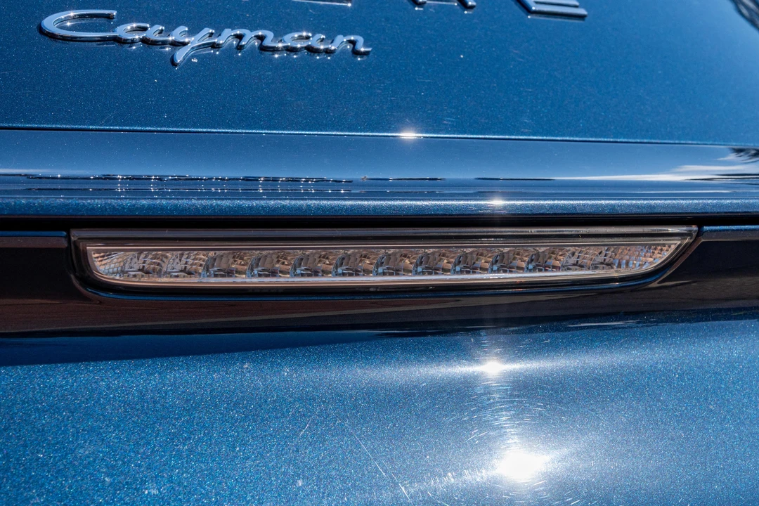 2015 Porsche 981 Cayman - Image 19 of 31