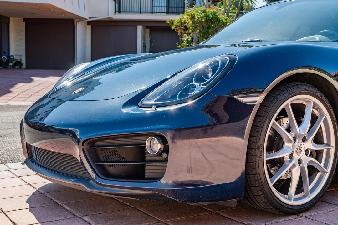 2015 Porsche 981 Cayman - Image 12 of 31