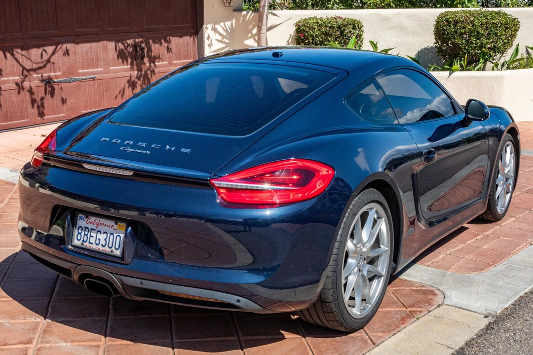 2015 Porsche 981 Cayman - Image 4 of 31