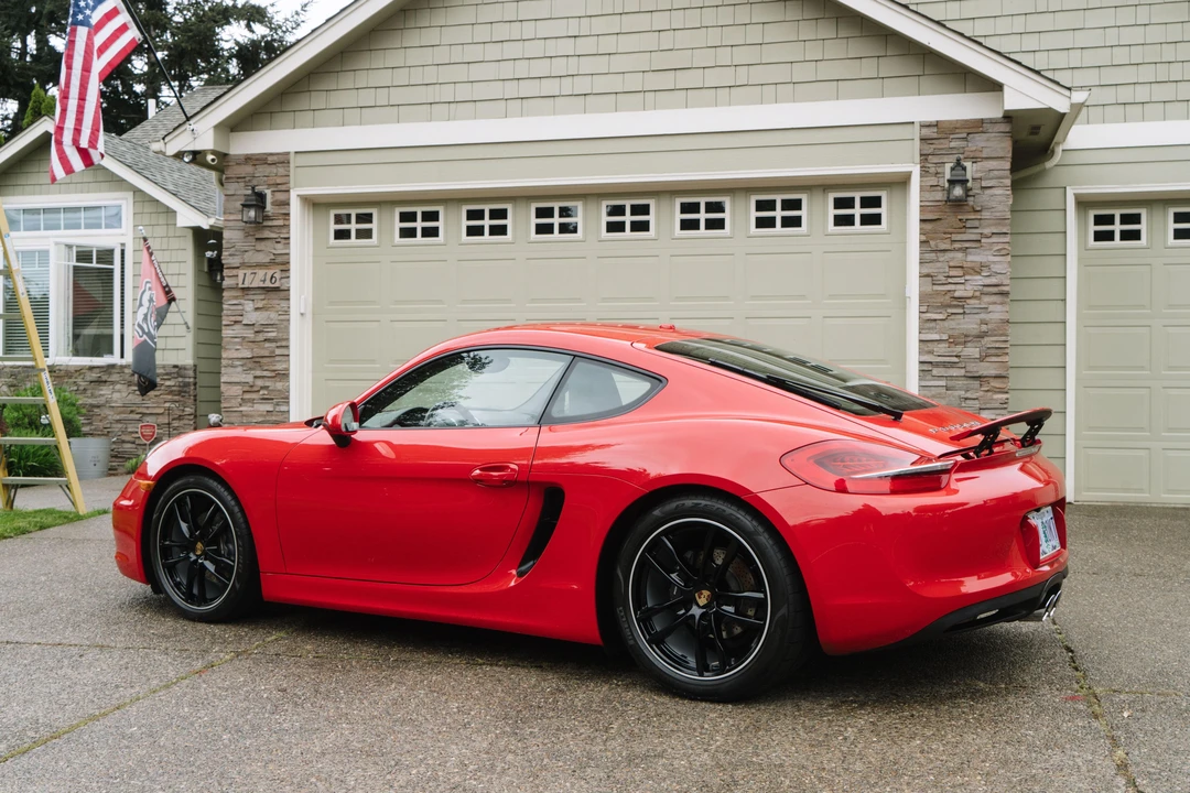 2015 Porsche 981 Cayman - Image 8 of 31