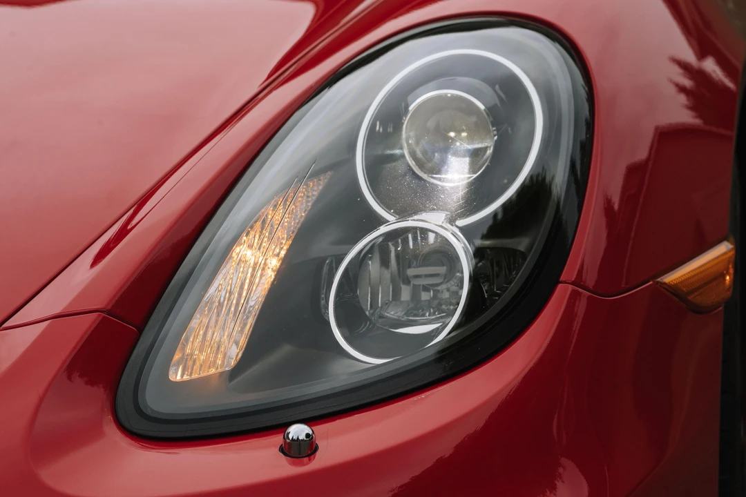 2015 Porsche 981 Cayman - Image 23 of 31