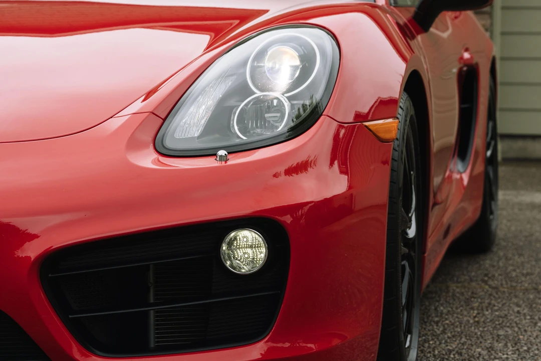 2015 Porsche 981 Cayman - Image 25 of 31