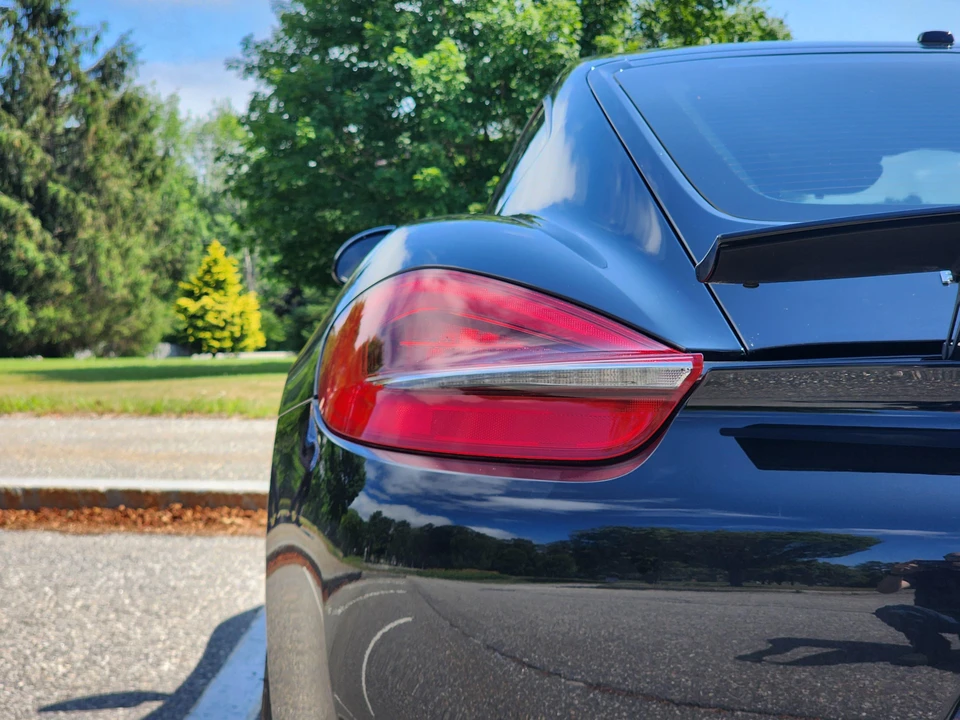 2015 Porsche 981 Cayman - Image 13 of 31