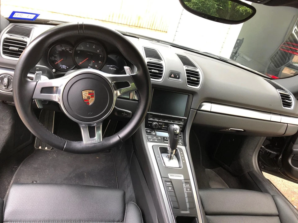 2015 Porsche 981 Cayman - Image 9 of 10
