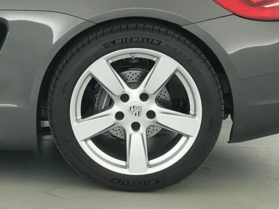 2015 Porsche 981 Cayman - Image 15 of 17