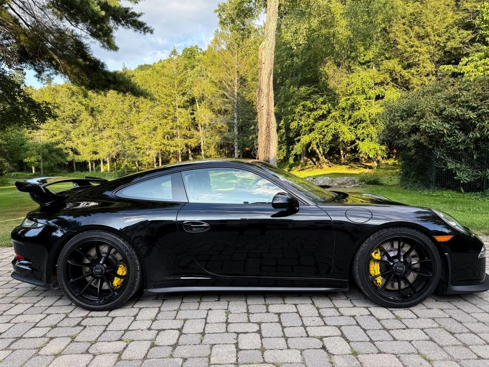 2015 Porsche 991 GT3 - Image 2 of 20