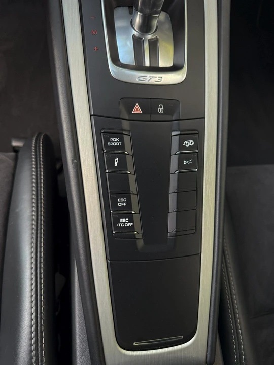 2015 Porsche 991 GT3 - Image 17 of 20