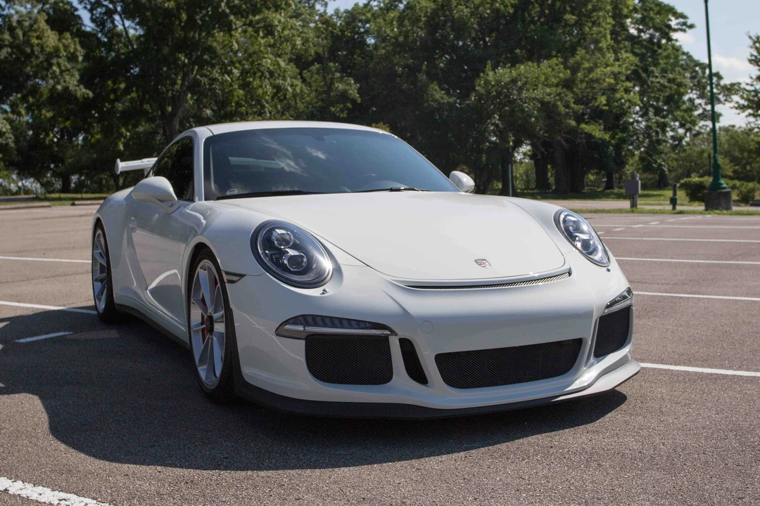 2015 Porsche 991 GT3 - Image 2 of 10