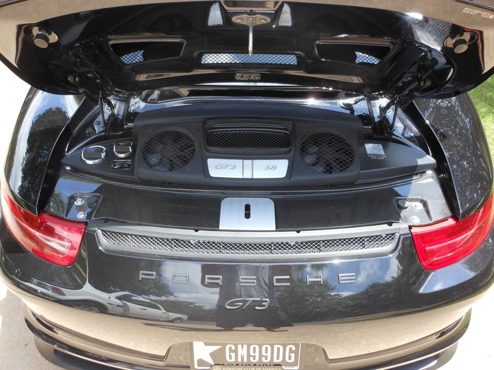 2015 Porsche 991 GT3 - Image 17 of 17