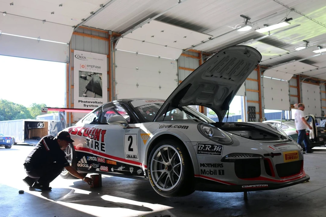 2015 Porsche 991 GT3 - Image 4 of 4