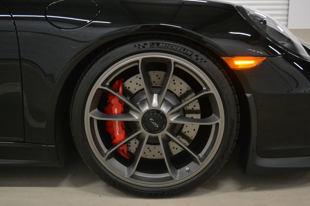 2015 Porsche 991 GT3 - Image 25 of 31