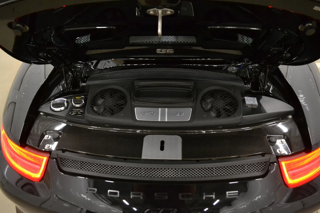 2015 Porsche 991 GT3 - Image 28 of 31