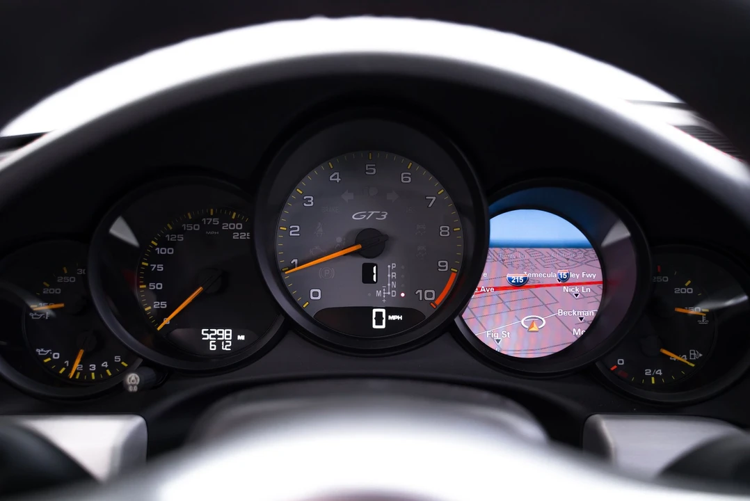 2015 Porsche 991 GT3 - Image 18 of 24
