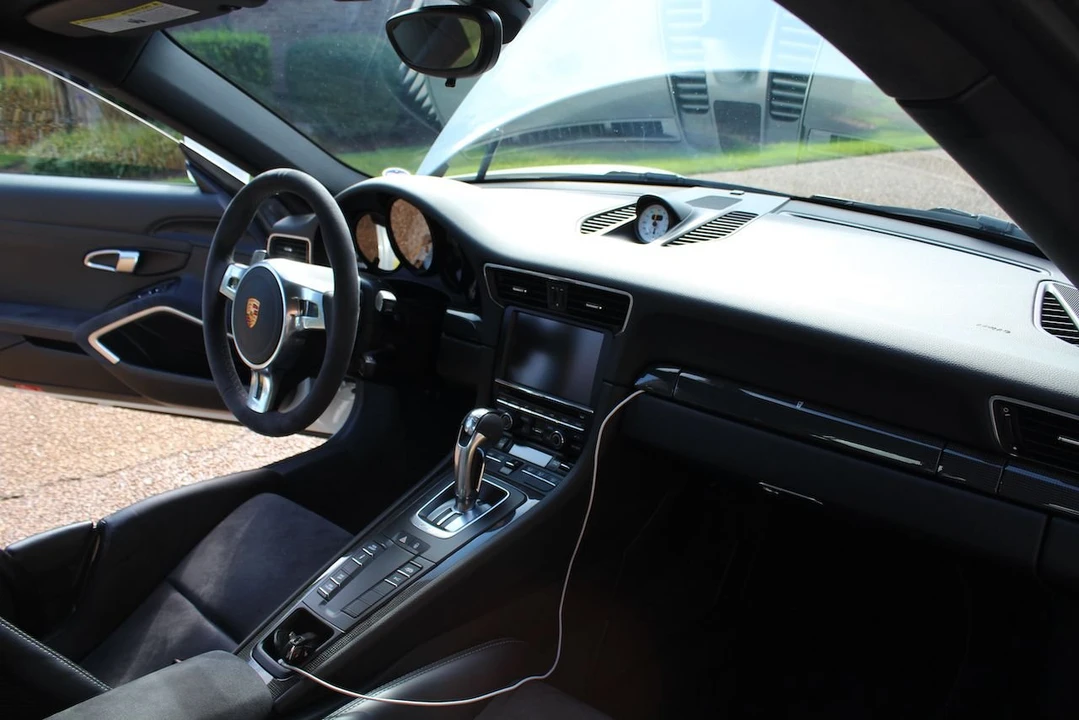 2015 Porsche 991 GT3 - Image 8 of 10
