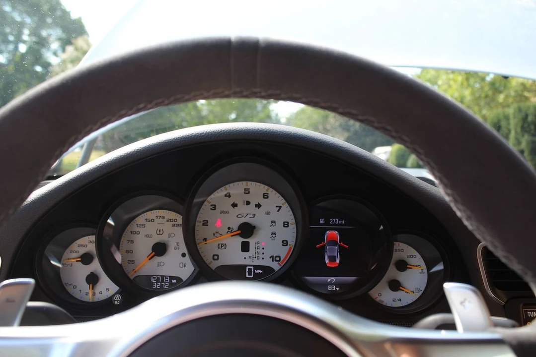 2015 Porsche 991 GT3 - Image 7 of 10