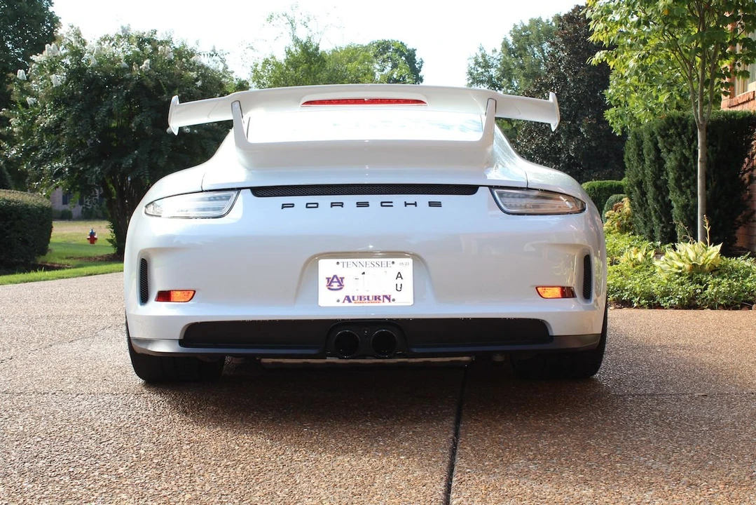 2015 Porsche 991 GT3 - Image 9 of 10