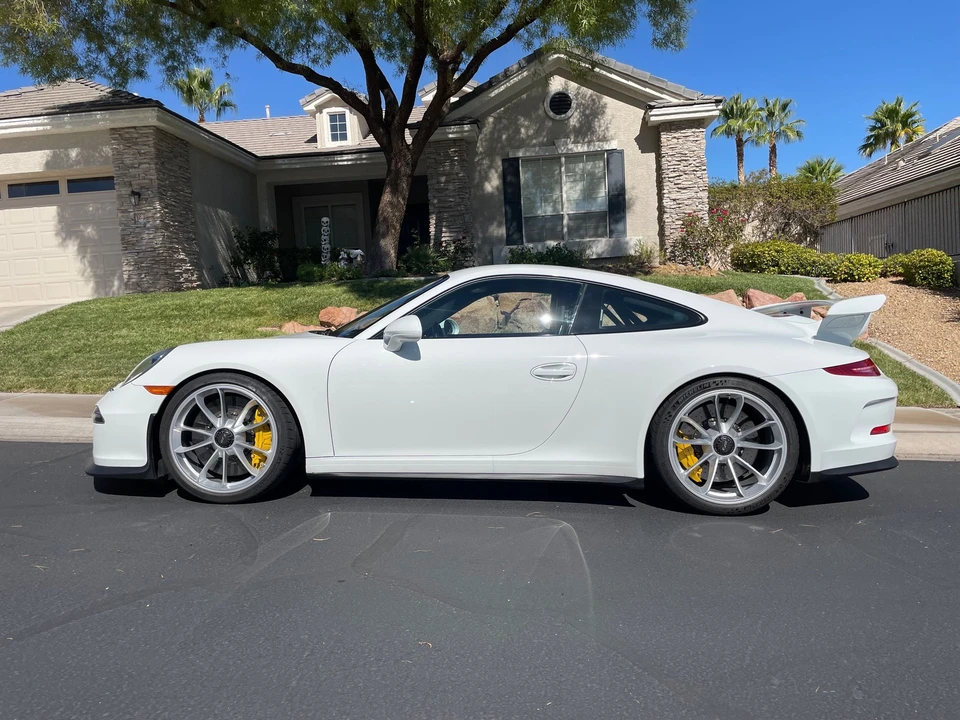 2015 Porsche 991 GT3 - Image 8 of 17