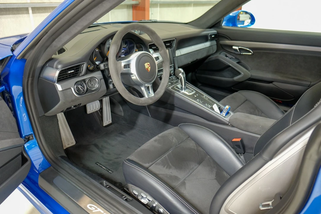 2015 Porsche 991 GT3 - Image 9 of 13