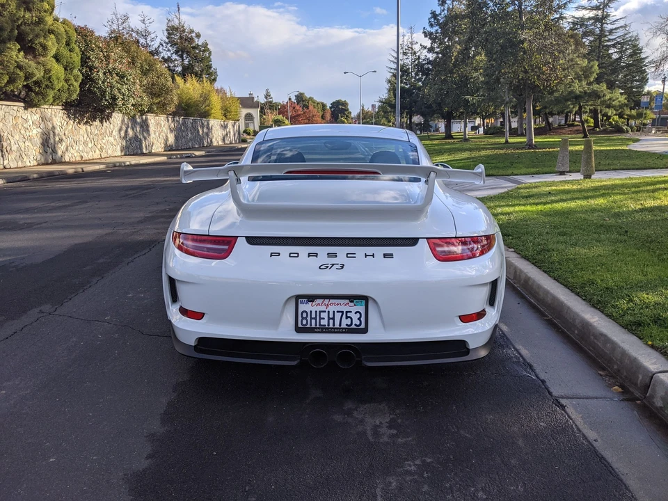 2015 Porsche 991 GT3 - Image 5 of 9