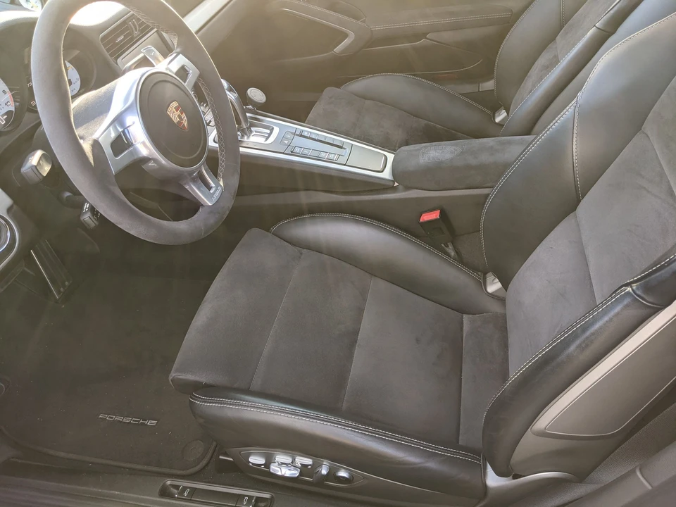 2015 Porsche 991 GT3 - Image 8 of 9