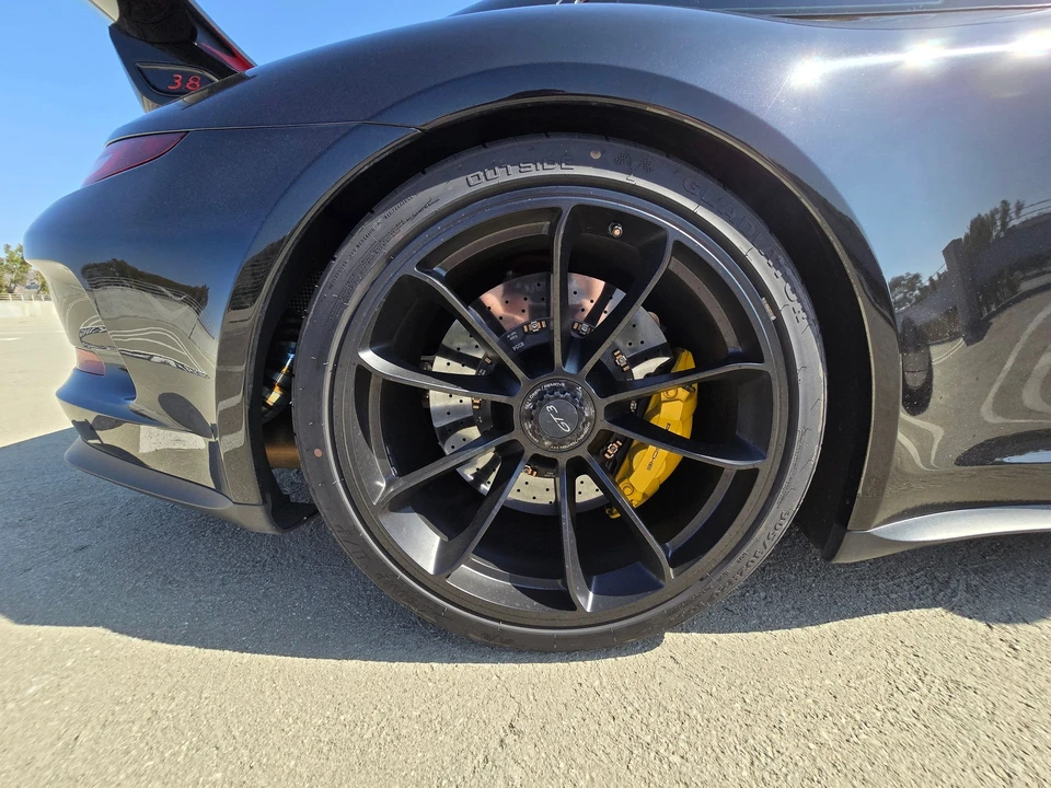 2015 Porsche 991 GT3 - Image 11 of 27