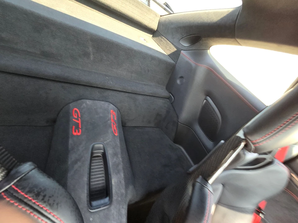 2015 Porsche 991 GT3 - Image 16 of 27