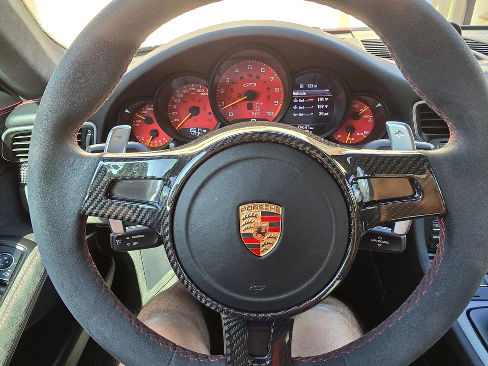 2015 Porsche 991 GT3 - Image 22 of 27