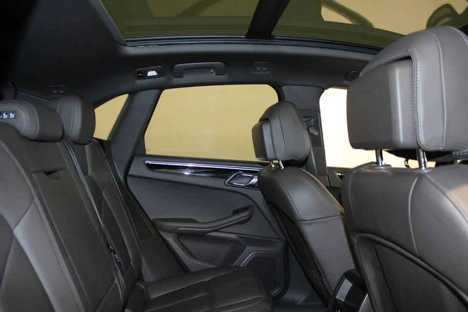 2015 Porsche Macan S - Image 6 of 10