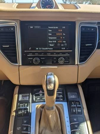 2015 Porsche Macan S - Image 10 of 21