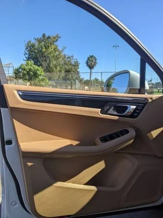 2015 Porsche Macan S - Image 19 of 21