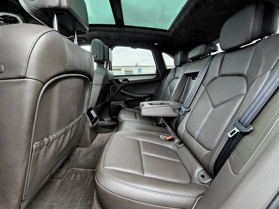 2015 Porsche Macan Turbo - Image 10 of 20