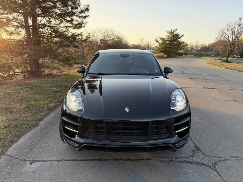 2015 Porsche Macan Turbo - Image 2 of 20