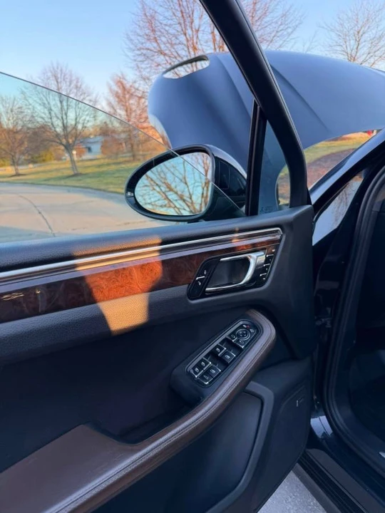 2015 Porsche Macan Turbo - Image 13 of 20