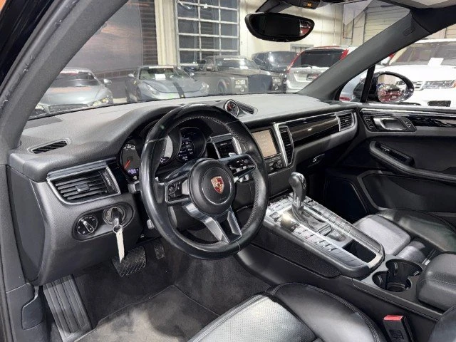 2015 Porsche Macan - Image 9 of 20