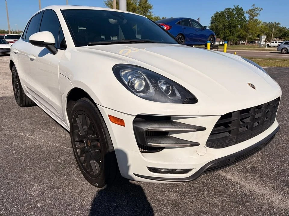2015 Porsche Macan - Image 2 of 20