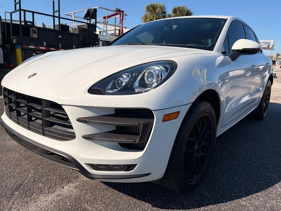 2015 Porsche Macan - Image 8 of 20