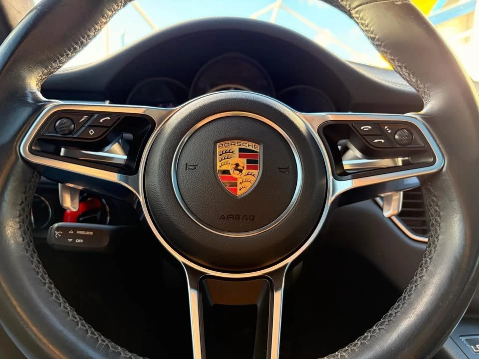 2015 Porsche Macan - Image 19 of 20