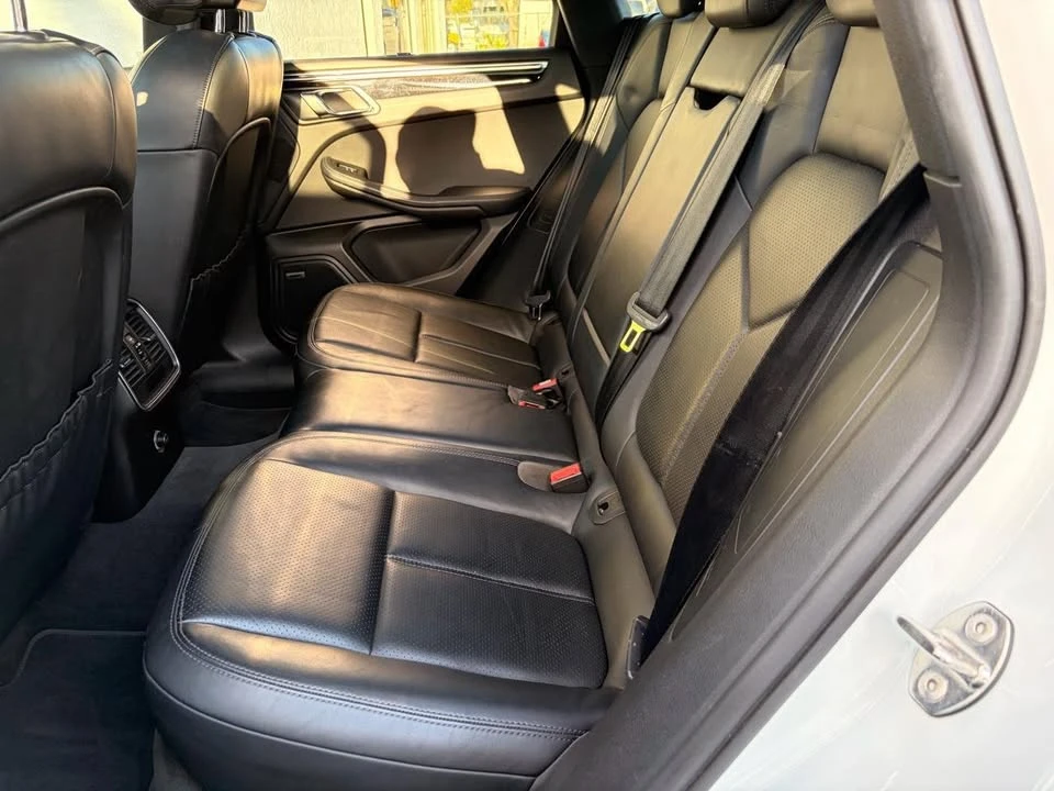 2015 Porsche Macan - Image 11 of 20