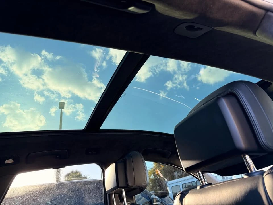 2015 Porsche Macan - Image 15 of 20