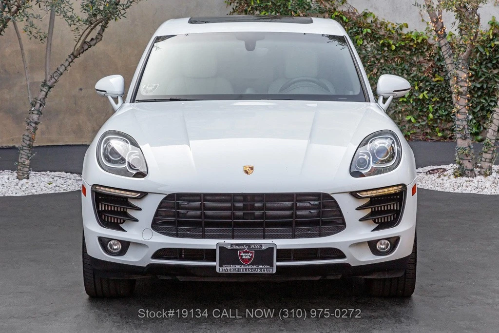 2015 Porsche Macan - Image 2 of 12