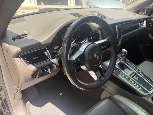 2015 Porsche Macan S - Image 6 of 9